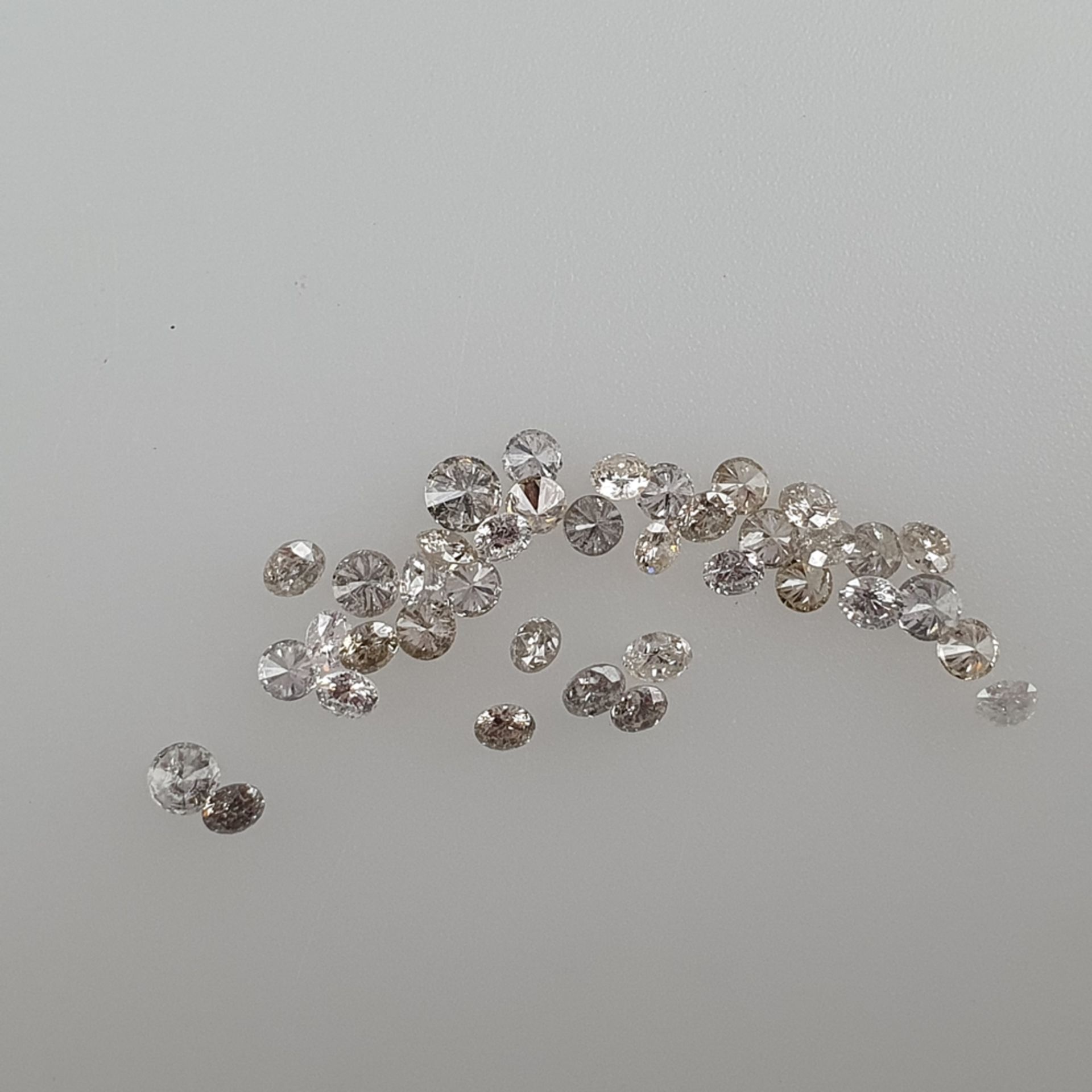 Konvolut natürliche Diamanten - 38 Stück, lose, zusammen ca. 3,40 ct, Farbe: H-I, Reinheit: SI bis  - Bild 2 aus 5