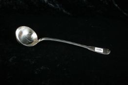 SILVER LADLE. 321 GRAMS. CONTINENTAL. 15' LENGTH.