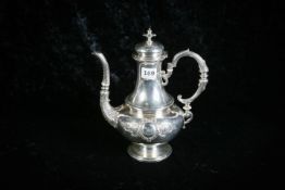 SILVER DECORATIVE COFFEE POT. 715 GRAMS. 11' TALL. CONTINENTAL.