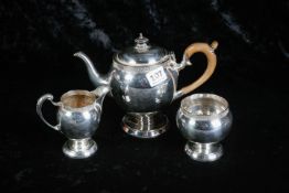 SILVER 3 PIECE BACHELORS TEA SERVICE. 750 GRAMS. LONDON 1921/22