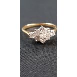 18 CARAT YELLOW GOLD DIAMOND RING WITH CIRCA 1 CARAT OF DIAMONDS