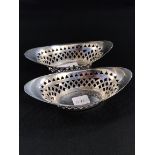 PAIR OF SILVER BON BON DISHES - SHEFFIELD 1907/08 57g