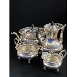 4 PIECE SILVER TEA SERVICE - LONDON 1904/05 2232g