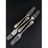 4 SILVER DINNER FORKS - LONDON EARLY 19TH CENTURY 292g