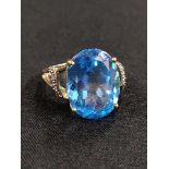 9CT GOLD BLUE STONE AND DIAMOND RING 5 GRAMS