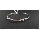 9CT WHITE GOLD BANGLE