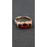 9CT GOLD GARNET RING