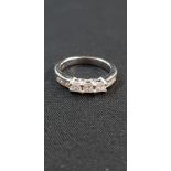 14CT WHITE GOLD 9 STONE DIAMOND RING