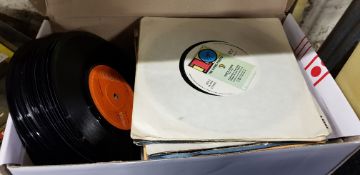 BOX OF 1970'S SINGLES