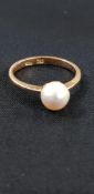 18CT GOLD AND PEARL RING