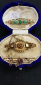 QTY OF GOLD BROOCHES ETC