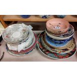 QUANTITY OF ANTIQUE PLATES TO INCLUDE ORIENTAL