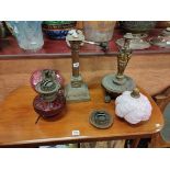 3 VICTORIAN OIL LAMP BOWLS AND 2 PILLARS