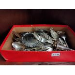 BOX OF CUTLERY