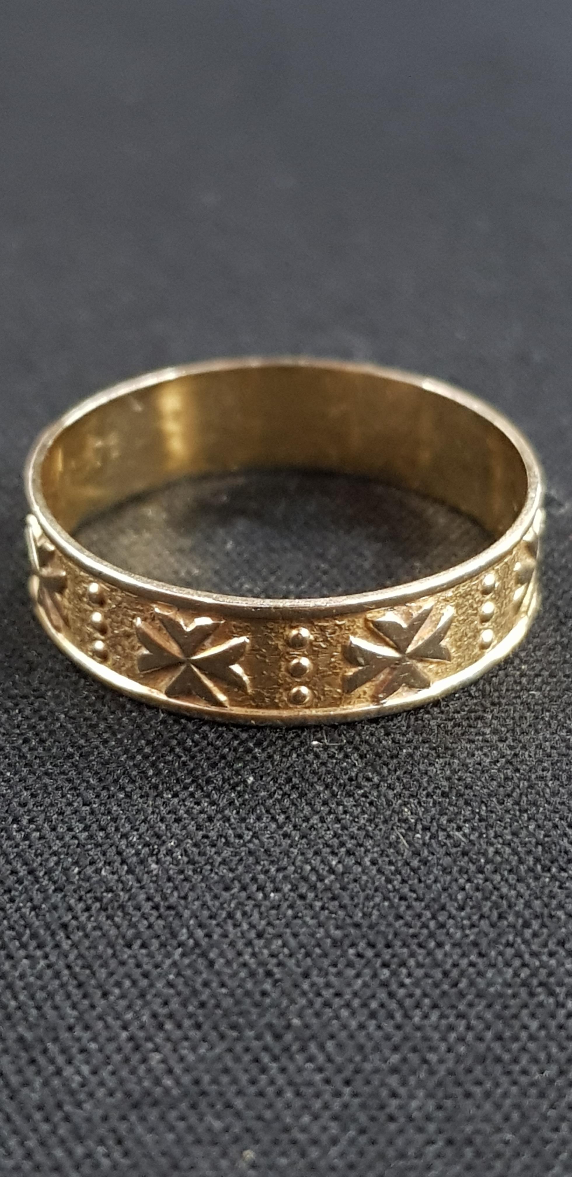 9CT GOLD BAND