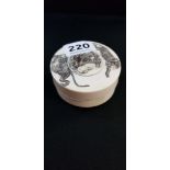 SMALL IVORY CIRCULAR BOX