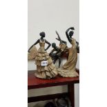 3 DANCER FIGURES