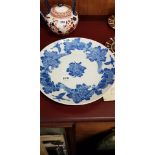 ANTIQUE BLUE AND WHITE PLATE