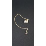 GOLD PENDANT AND EARRING SET