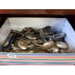 BOX OF CUTLERY