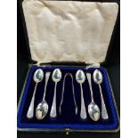 SET OF SILVER TEASPOONS