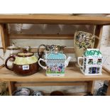 SHELFLOT OF OLD TEAPOTS AND JUGS