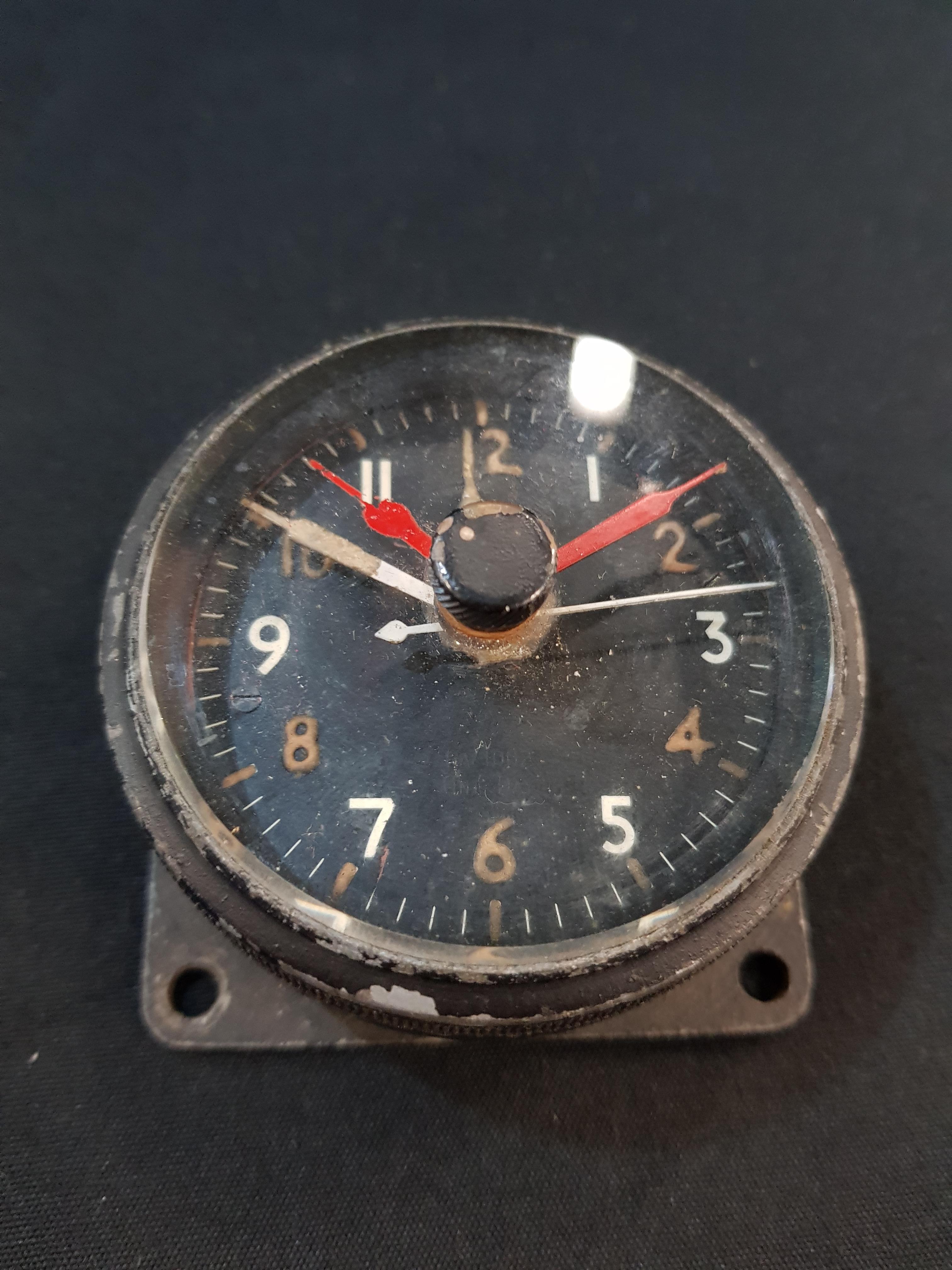 OLD AVIATION COCKPIT CLOCK