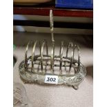 ORNATE VICTORIAN FOOTED TOAST RACK