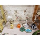 PARAFFIN LAMP, PAPERWEIGHTS AND 2 CADLEABRAS
