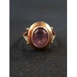 9 CARAT GOLD & AMETHYST RING CIRCA 3.6 GRAMS