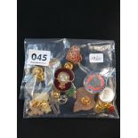 BAG OF LOYALIST BADGES