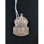 EARLY SILVER ARP BADGE HALLMARKED LONDON 1939 BY ROYAL MINT