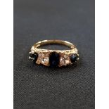 18 CARAT YELLOW GOLD 5 STONE DIAMOND & SAPPHIRE RING (1 CARAT OF DIAMONDS & 1.2 CARAT OF SAPPHIRES)