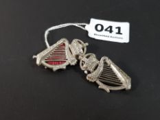 PAIR OF EDWARDIAN ROYAL IRISH CONSTABULARY OFFICERS COLLAR DOGS/BADGES