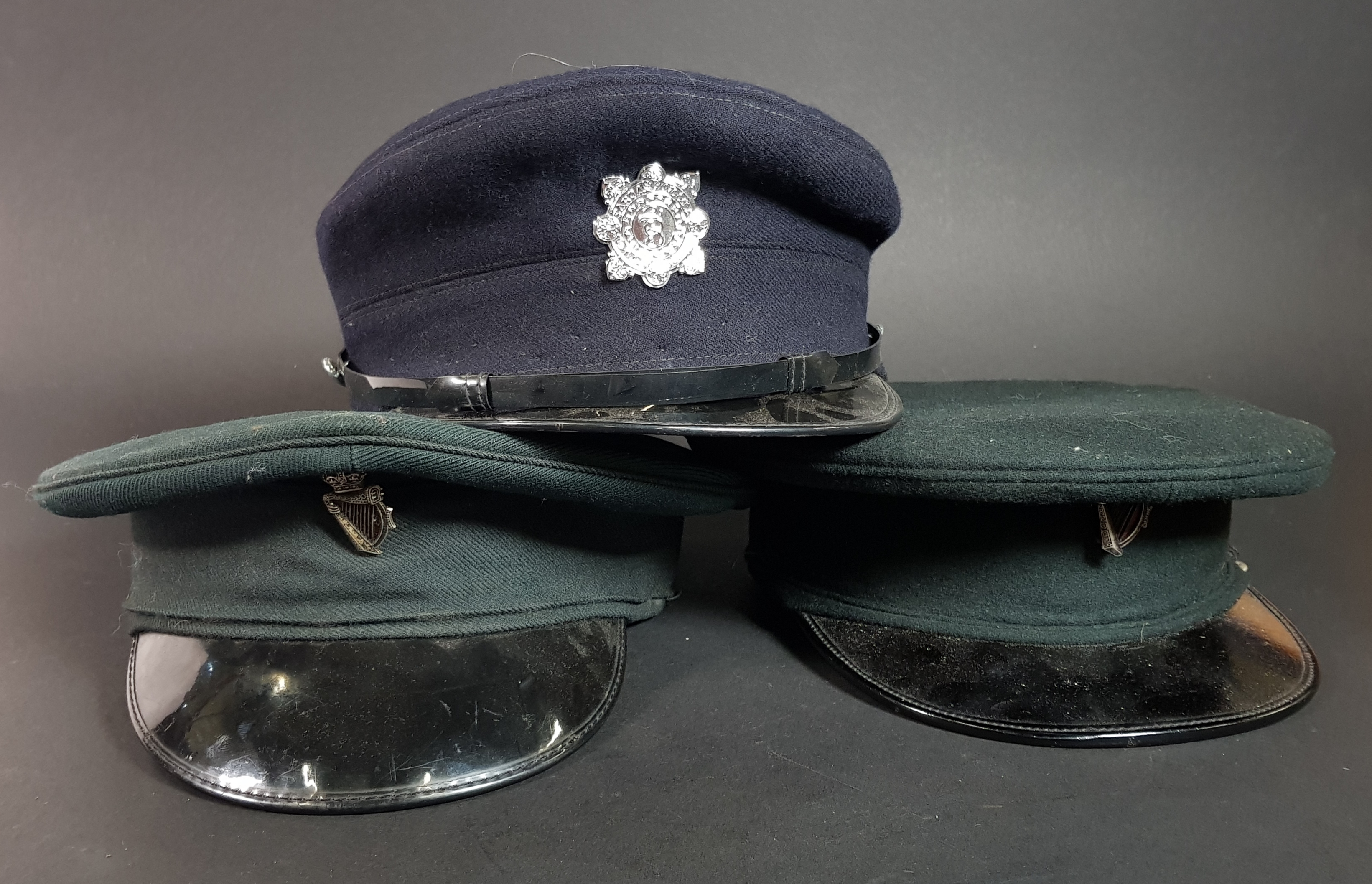 VINTAGE FEMALE GARDA SIOCHANA HAT & ROYAL IRISH CONSTABULARY STYLE PEAKED CAPS