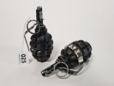 2 GRENADES