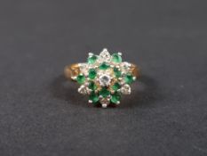 18CT GOLD EMERALD AND DIAMOND RING 5.1G