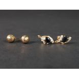 2 SETS OF GOLD EARRINGS 2G