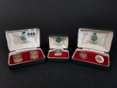 3 BOXED SETS OF ROYAL ULSTER CONSTABULARY DIAMOND JUBILEE CUFFLINKS AND TIE PIN