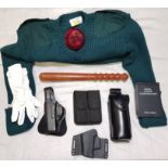 ROYAL ULSTER CONSTBULARY GLOCK 17 PANCAKE HOLSTER, BIANCH DOUBLE MAG POUCH, NOTEBOOK, BATON,