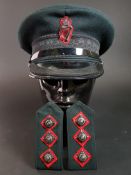 ROYAL ULSTER CONSTABULARY INSPECTORS PEAKED CAP AND EPAULETTES