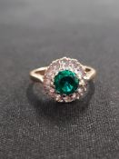 9 CARAT GOLD GREEN & WHITE STONE CLUSTER RING