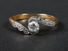 ANTIQUE 18CT GOLD AND DIAMOND TWIST RING 2.9G