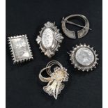 BAG LOT OF SILVER BROOCHES
