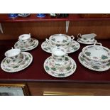 ROYAL ALBERT DINNER SET