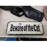 CAST IRON SIGN 'BEWARE OF THE CAT'