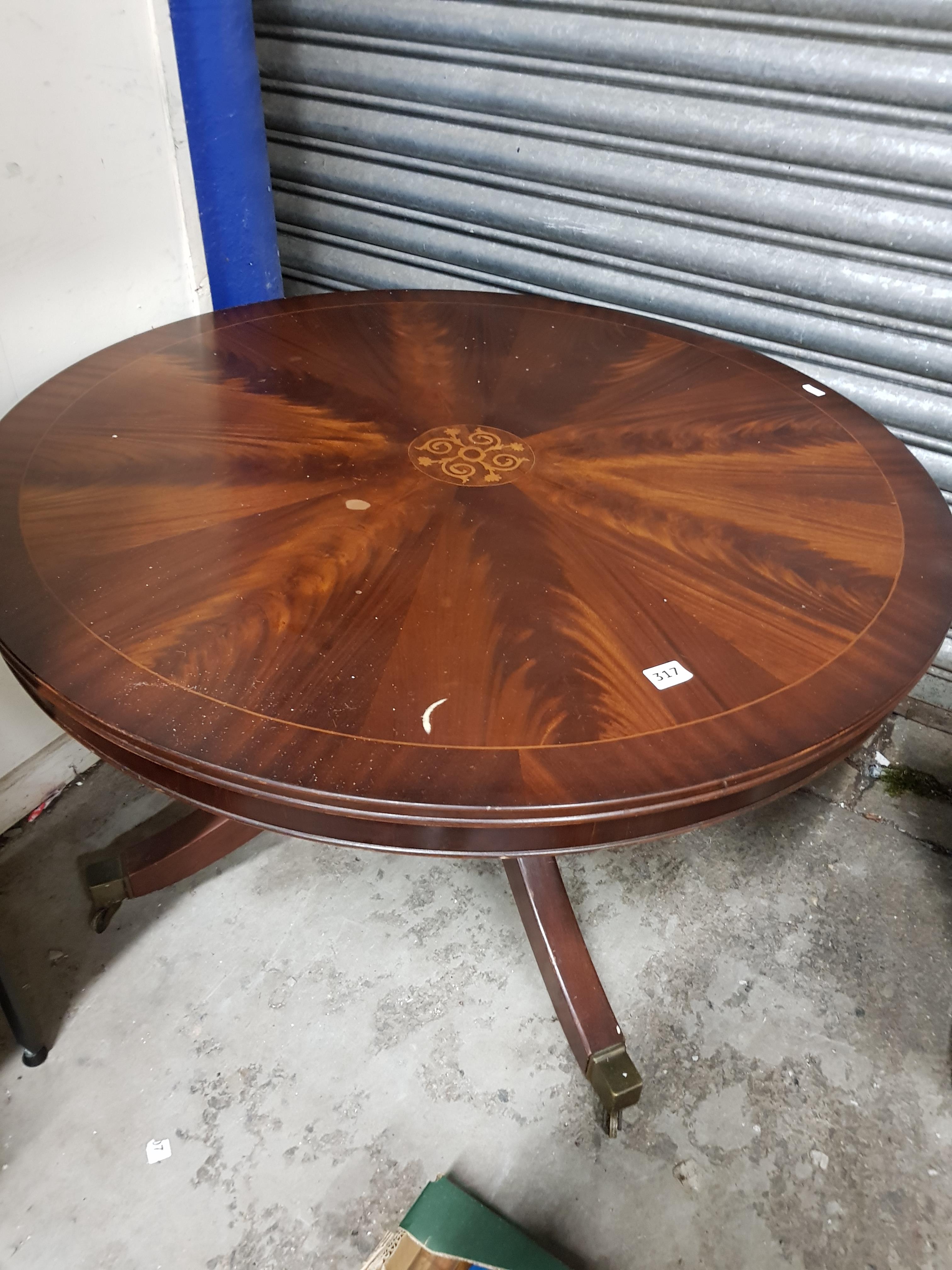 CIRCULAR INLAID TABLE