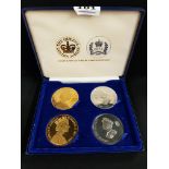 THE QUEENS GOLD & SILVER JUBILEE COIN SET