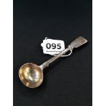 VICGTORIAN SILVER SALT SPOON WT