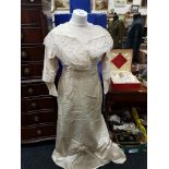 ANTIQUE SILK & LACE WEDDING DRESS